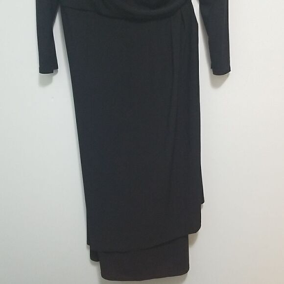 Serengeti modest, minimalist black mid length dress. Size XL. - Picture 2 of 5